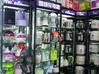 沈陽(yáng)東北日用雜品市場(chǎng) 雪絨花電器商行的批發(fā)之道